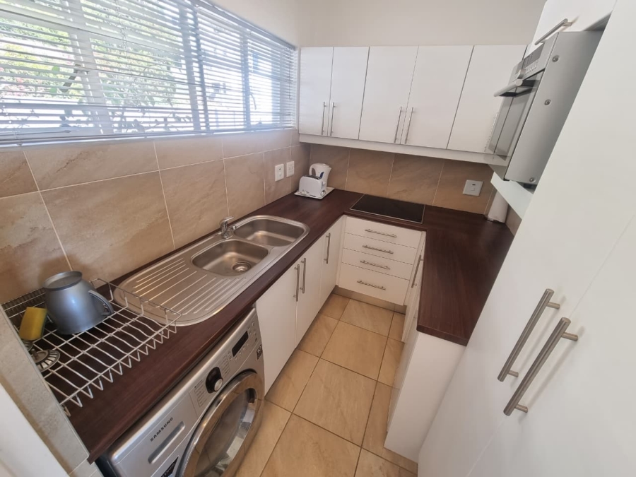 To Let 0 Bedroom Property for Rent in Sea Point Western Cape